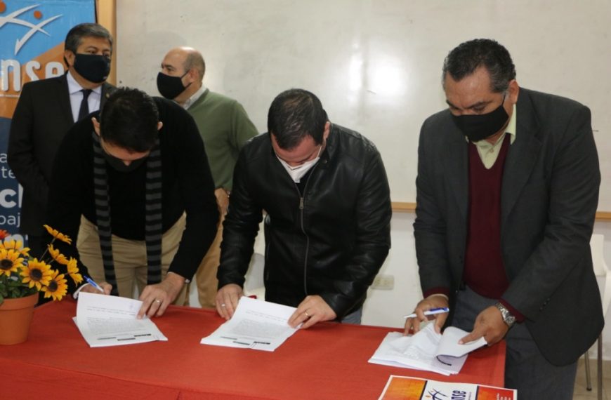 Odontólogos firman convenio de prestación de servicios…