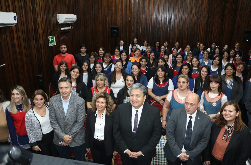 La UNSE y la Municipalidad de la Capital dieron inicio al ciclo de formación de fortalecimiento pedagógico y de gestión para los jardines de infantes municipales